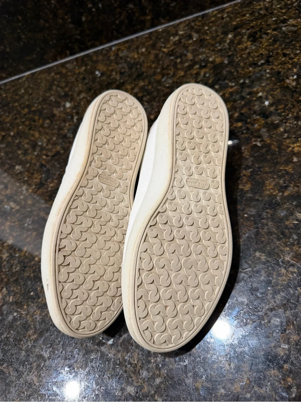 Tory Burch classic tory